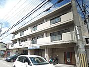 清荒神駅より徒歩18分 3階 築41年の賃貸物件