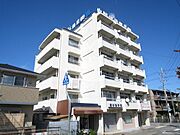 小林駅より徒歩4分 5階 築53年7ヶ月の賃貸物件