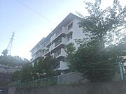 宝塚南口駅より徒歩18分 築56年5ヶ月 5階建の賃貸物件