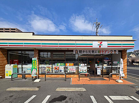 セブンイレブン宇都宮元今泉店(563m)