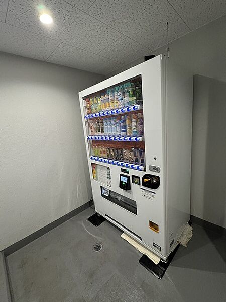 敷地内自動販売機