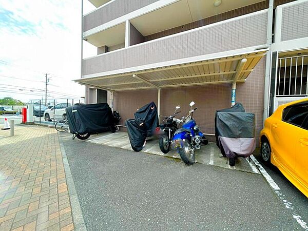バイク置き場
