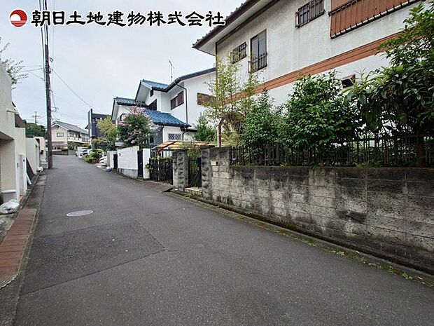 現地