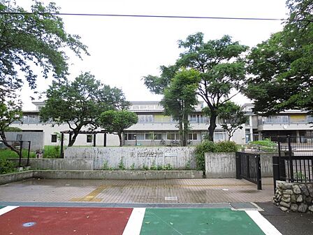 多摩市立多摩第一小学校