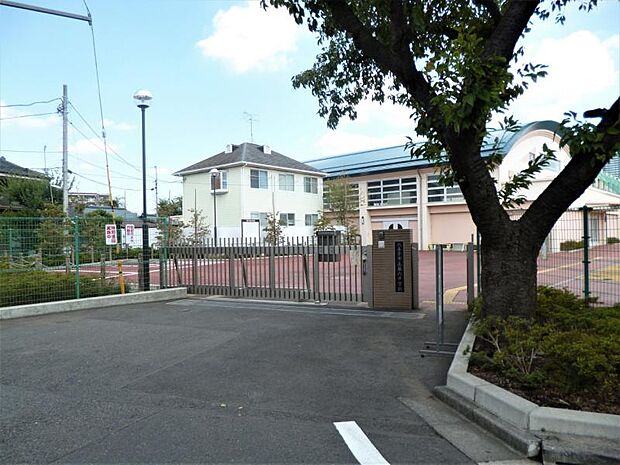 八王子市立第六中学校