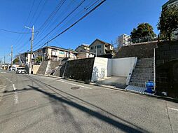 東京都多摩市永山2丁目