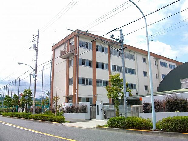 八王子市立 元八王子中学校