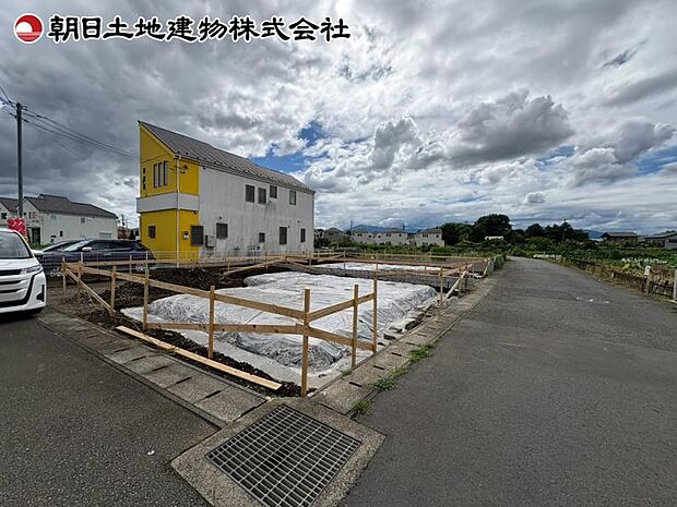前面道路含む現地写真