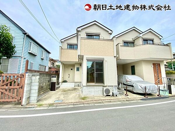 カースペース含む外観写真