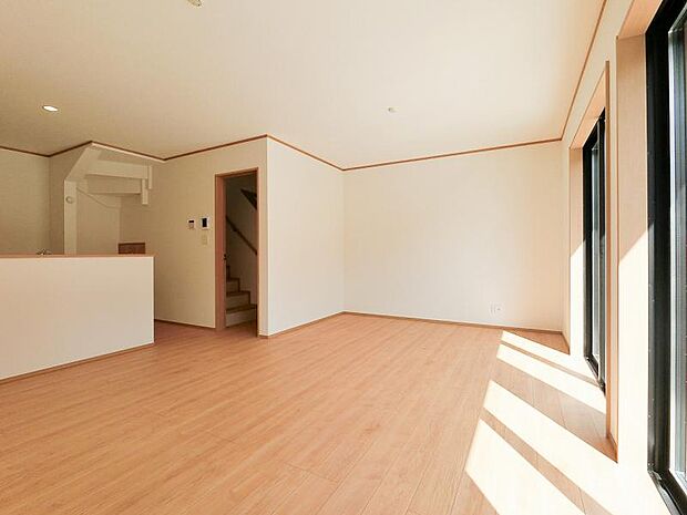 リビングや子ども部屋で、のびのび元気に遊べます。気密性の高い室内は快適な空間を演出します。