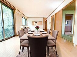 八王子市元八王子町2丁目 4LDKのリビング/ダイニング