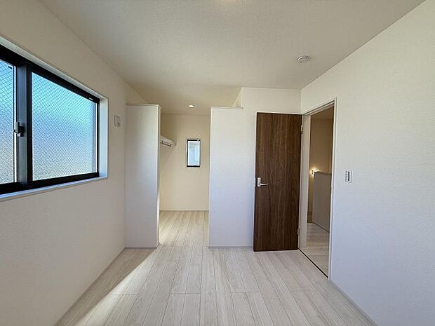 テレワークやコレクションスペース、書斎など多目的に利用できるスペース。