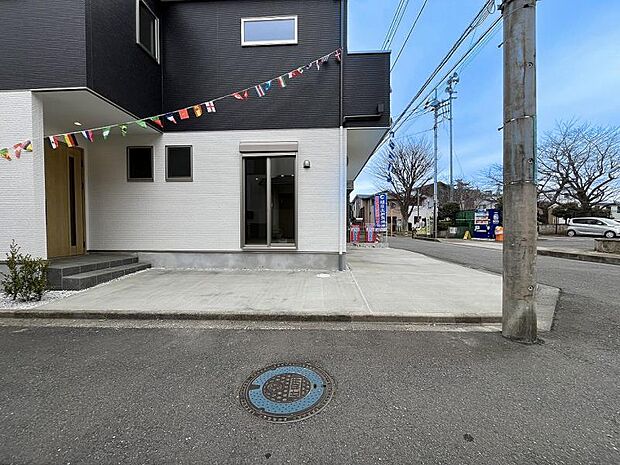 駐車場2台分確保しています。