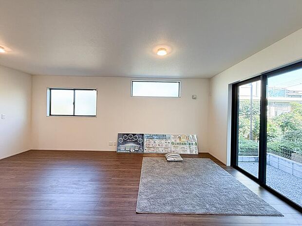 リビングや子ども部屋で、のびのび元気に遊べます。気密性の高い室内は快適な空間を演出します。