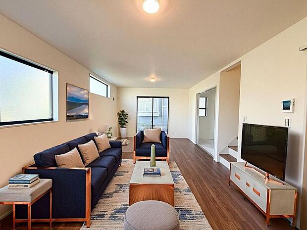 ※画像は実際の写真をもとに家具、調度品の配置例をCG合成したもので、実際とは異なります。また、家具等は販売価格に含まれていません。