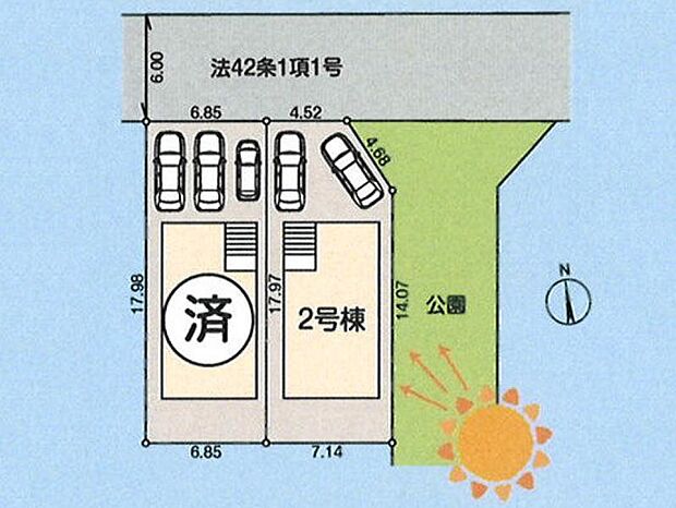 車通りの少ない閑静な住宅街に位置しております。
