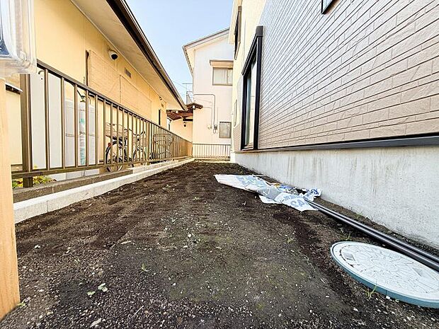 広々としたお庭を確保。家庭菜園やガーデニング、大好きな趣味の作業スペースなどにご活用ください。