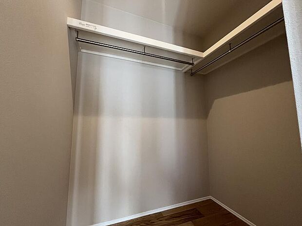 朝の身支度や子どものオモチャの整理に利用できます。