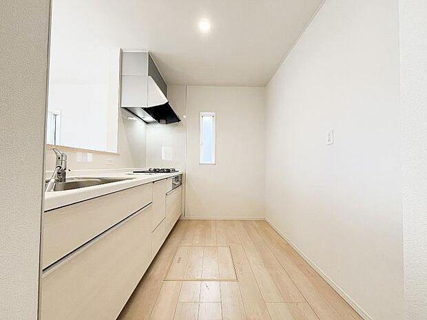 リビングで遊ぶお子様を見守りながらお料理ができる対面キッチン