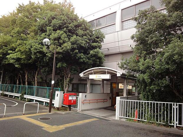 多摩モノレール 松が谷駅