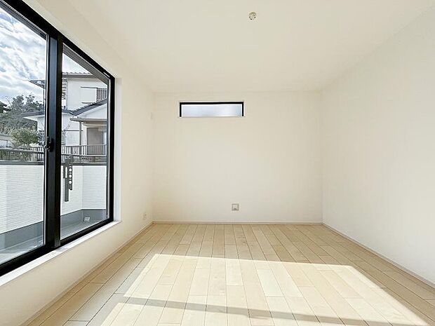 全居室収納付きで充実した居室