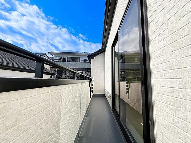 日中は光と風、豊かな眺望を満喫