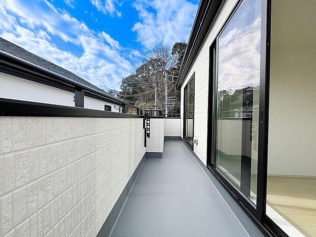 日中は光と風、豊かな眺望を満喫