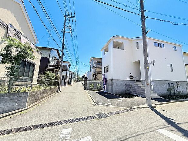 通り抜けのない立地ですので、お子様など安心した生活を送ることができます。