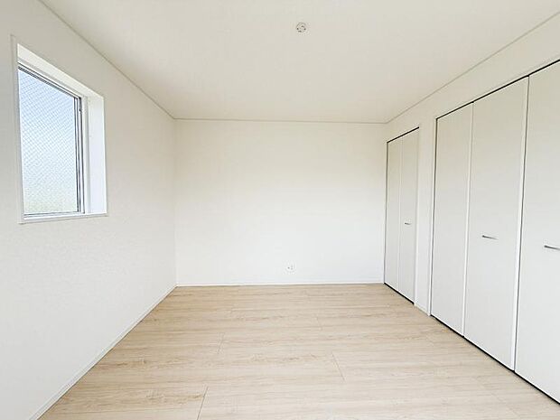 居室は家族それぞれが、安らぎの空間でプライベートタイムを過ごせるよう配置。
