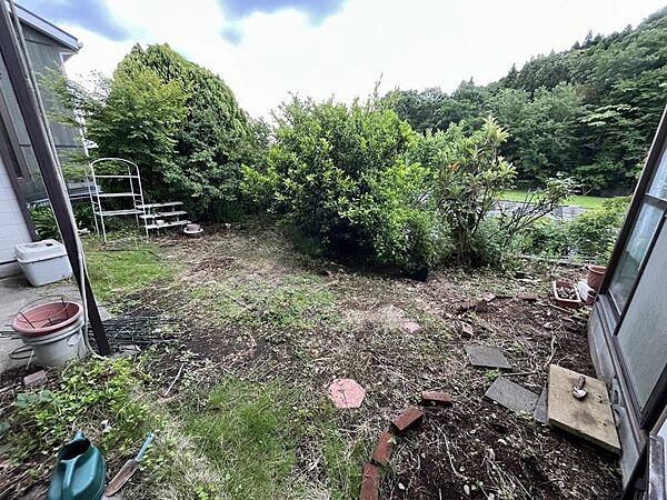 南側に建物がないので陽当たりの良い間取プランをご検討いただけます。