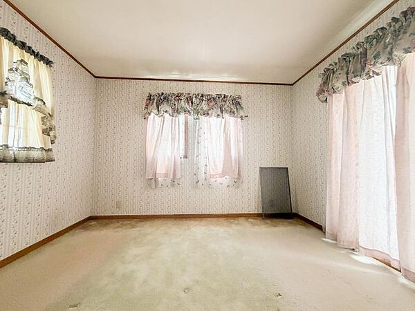 気持ちの良い陽だまりを生み出す陽光が、穏やかなひと時を一層充実した時間へ変えてくれます。