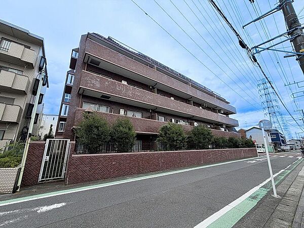 ゆとりある住空間で快適な暮らし、都市生活を楽しめる便利な立地