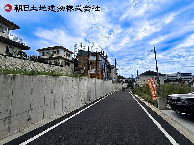前面道路を含む現地写真