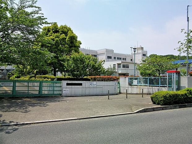 町田市立 小山田中学校