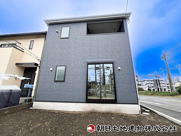 南側のお庭で家庭菜園、バーベキューも楽しめます