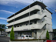 三雲駅より徒歩30分 築29年 4階建の賃貸物件