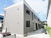 水口石橋駅より徒歩10分 築8年1ヶ月 2階建の賃貸物件