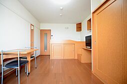 レオパレス赤坂 1階1Kのリビング/ダイニング