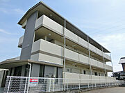 日野駅より徒歩35分 築27年8ヶ月 3階建の賃貸物件