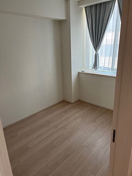 洋室（6.0帖）