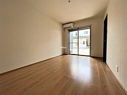 メゾン・ラフィネ　II 106 2階2LDKのリビング/ダイニング