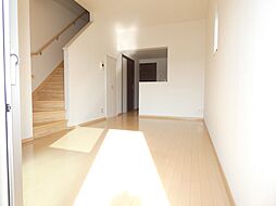 Casa Rosa 101 2SLDKのリビング/ダイニング