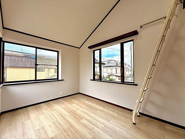 3面採光で明るいお部屋です。