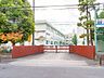 周辺：足立区立谷中中学校 徒歩10分。 730m