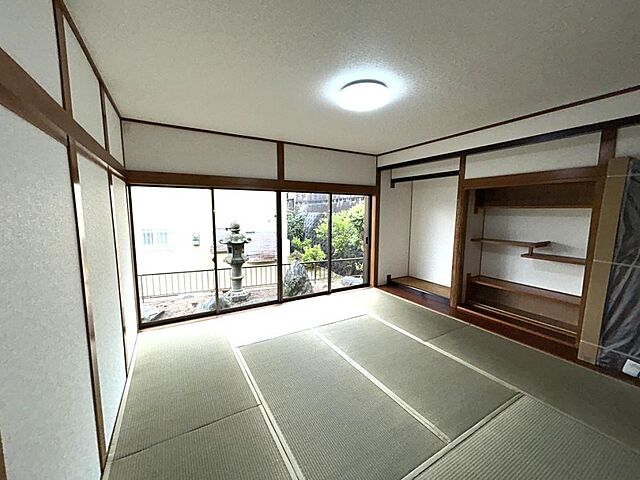 室内 飯塚市柏の森146-10