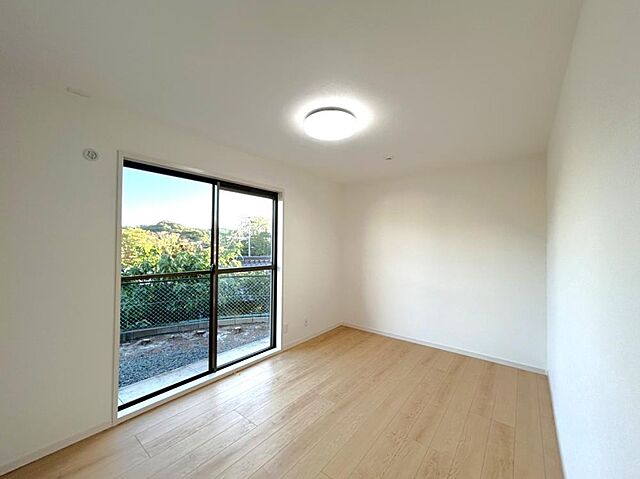 室内 飯塚市伊川15-4