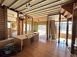 飯塚市柏の森　戸建て 4LDKのリビング/ダイニング