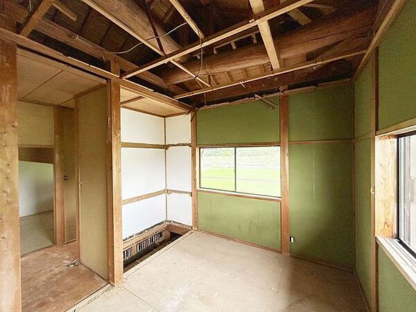 【リフォーム中8/3更新】2階洋室の写真です。