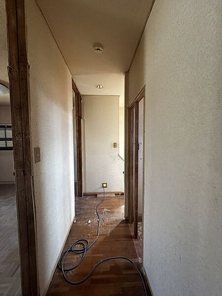 【リフォーム中】8/3更新　2階廊下の写真です。　