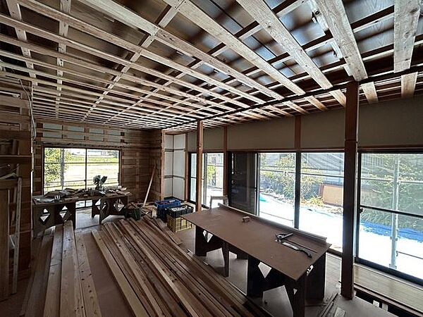 【リフォーム中】8/24撮影　LDKの写真です。